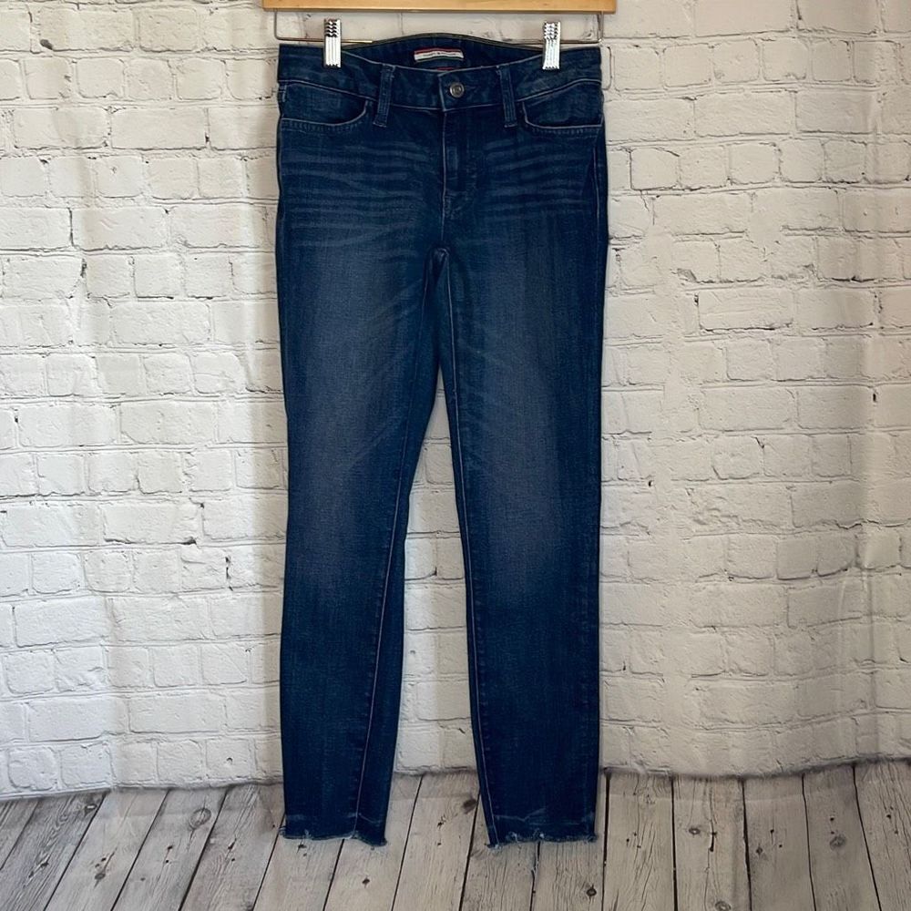 Tommy Hilfiger Women’s Dark Wash Legging Size 0